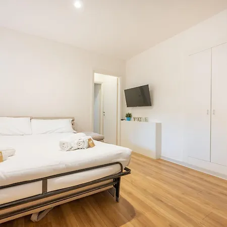 Debora's Flat Apartment